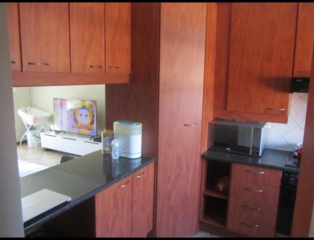 2 BEDROOM APARTMENT FOR SALE IN VAN DYK PARK